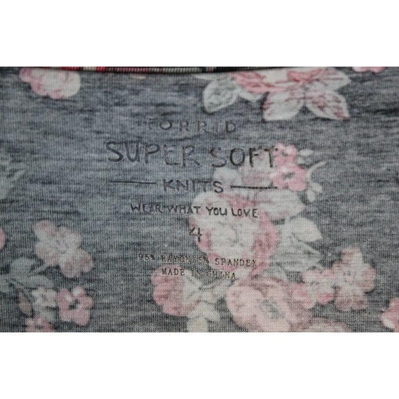 Torrid Floral Mini Super Soft Skater Dress Black Red Plus Size 4 4X H14738 - Picture 8 of 13